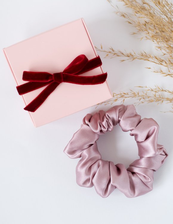 Šilkinė plaukų gumelė "UOGA"