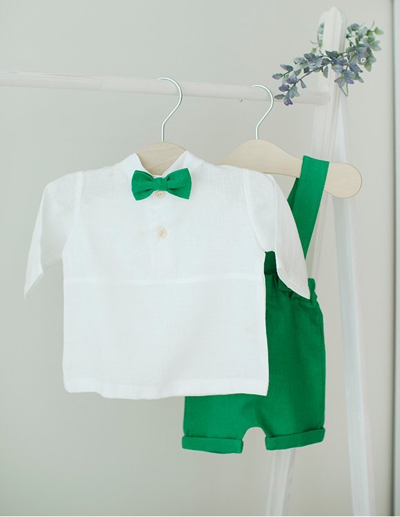 Lininis žalias krikštynų kostiumėlis su šortais (trijų dalių)
